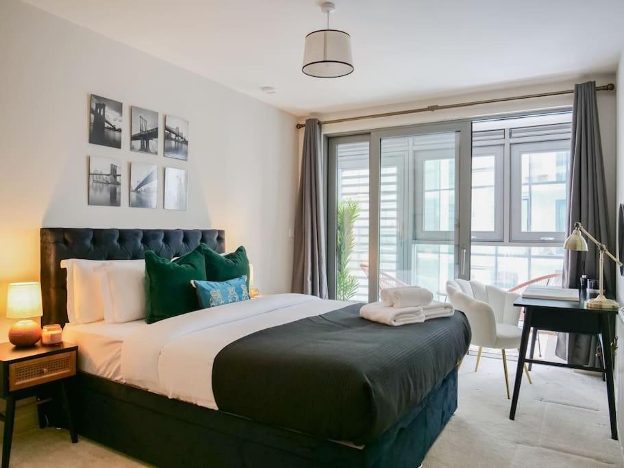 Stylish Urban Sanctuary With Parking Londres Exterior foto