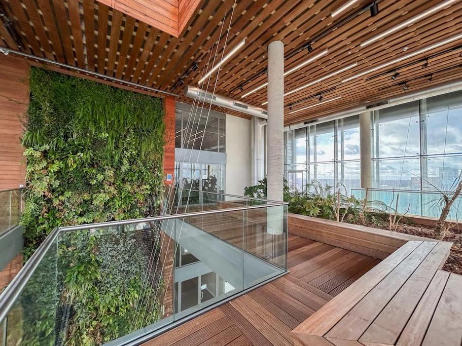 Stylish Urban Sanctuary With Parking Londres Exterior foto